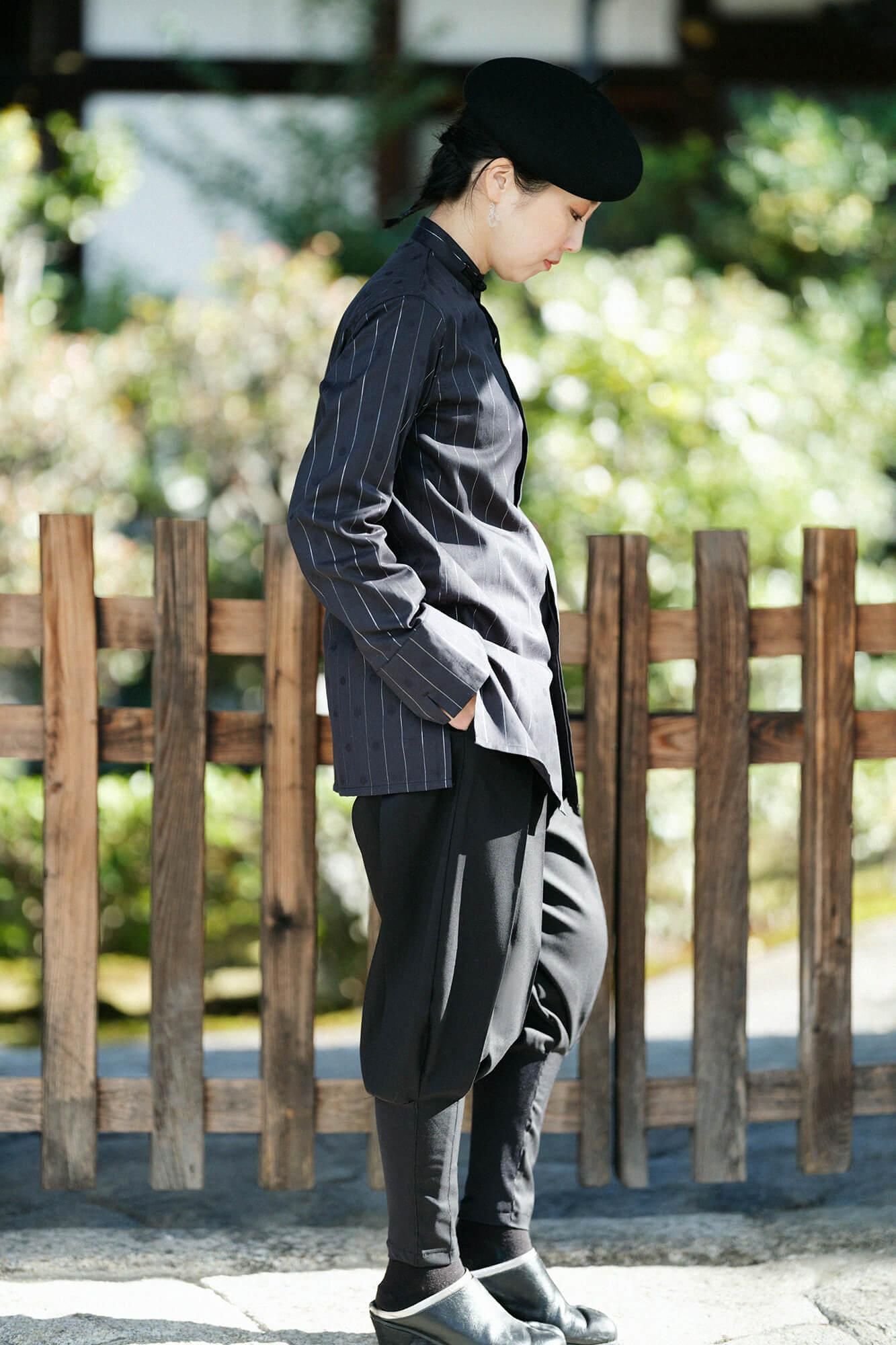 42 Paar Kammgarn, Hakama-förmig (Tattsuke hakamanari)/Nurebairo (Nurebairo)