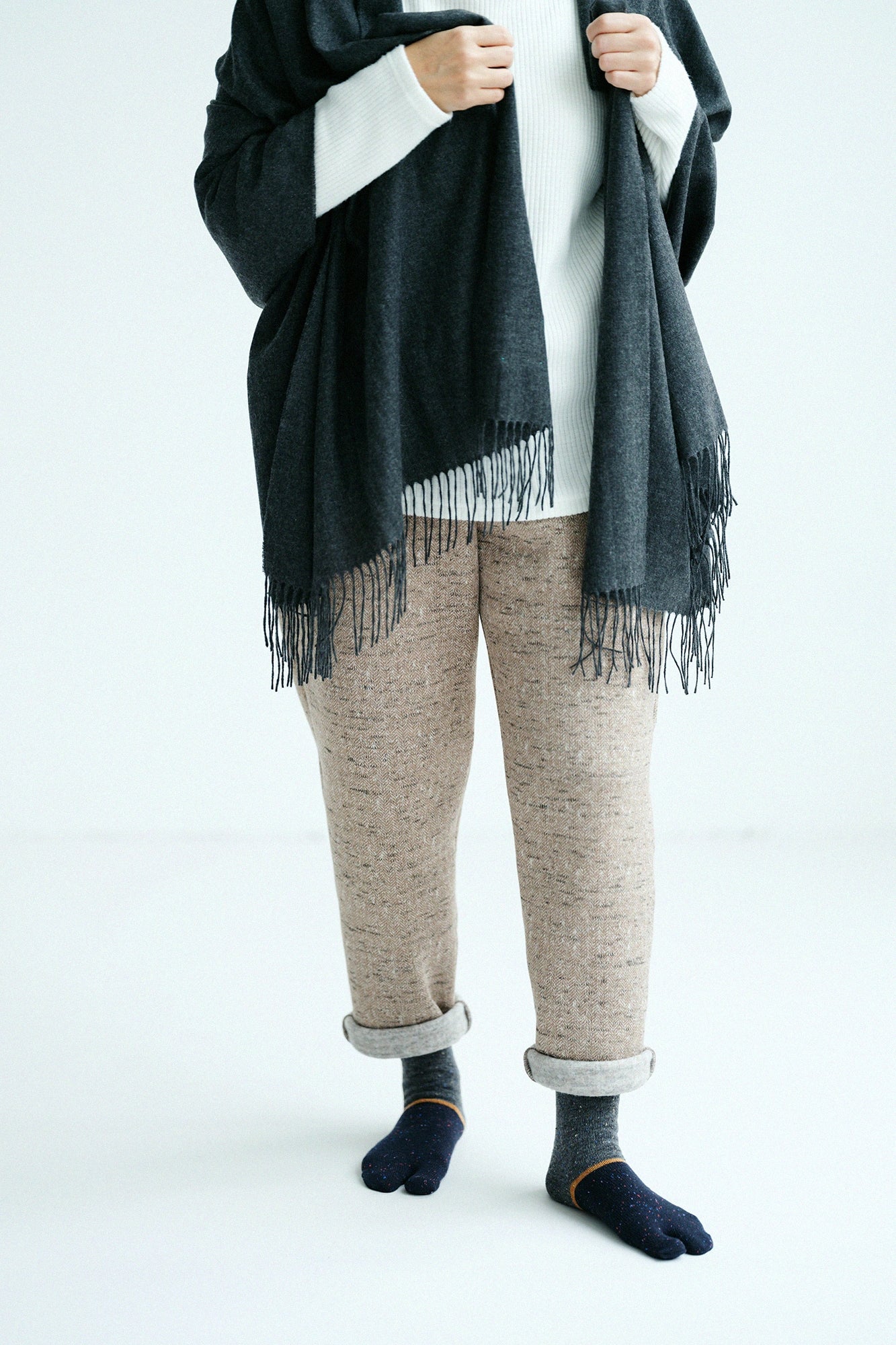 ウール足袋下(普通丈) 棟梁(とうりょう)/消炭色(けしずみいろ)2 【男・女性用】