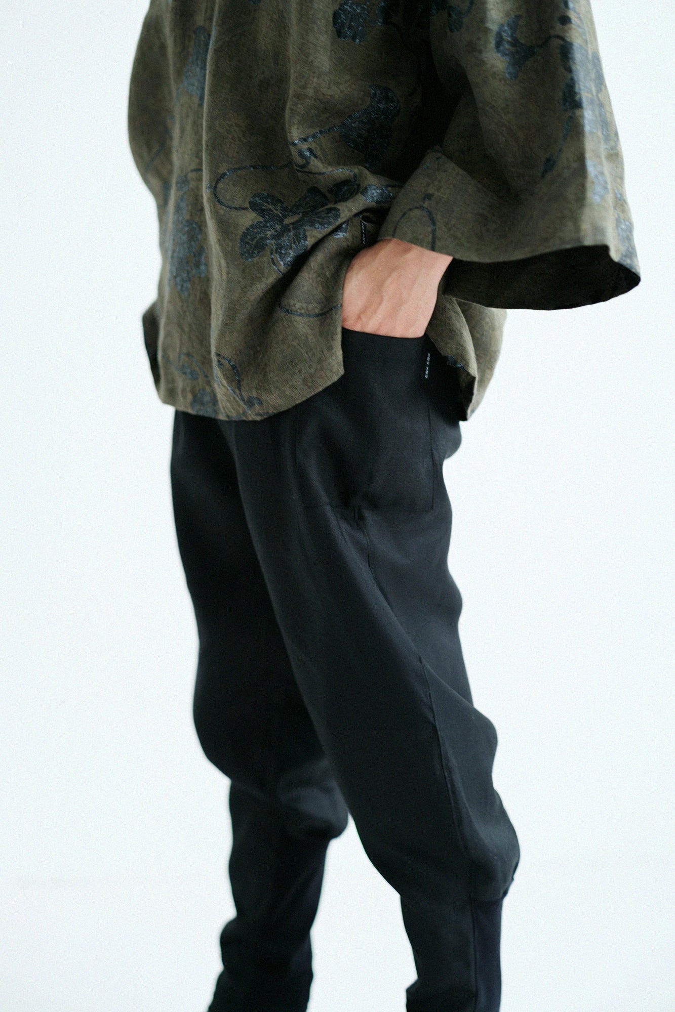 麻 綾織(あやおり) 裁付(たっつけ)えんゆう穿き/濡羽色(ぬればいろ)