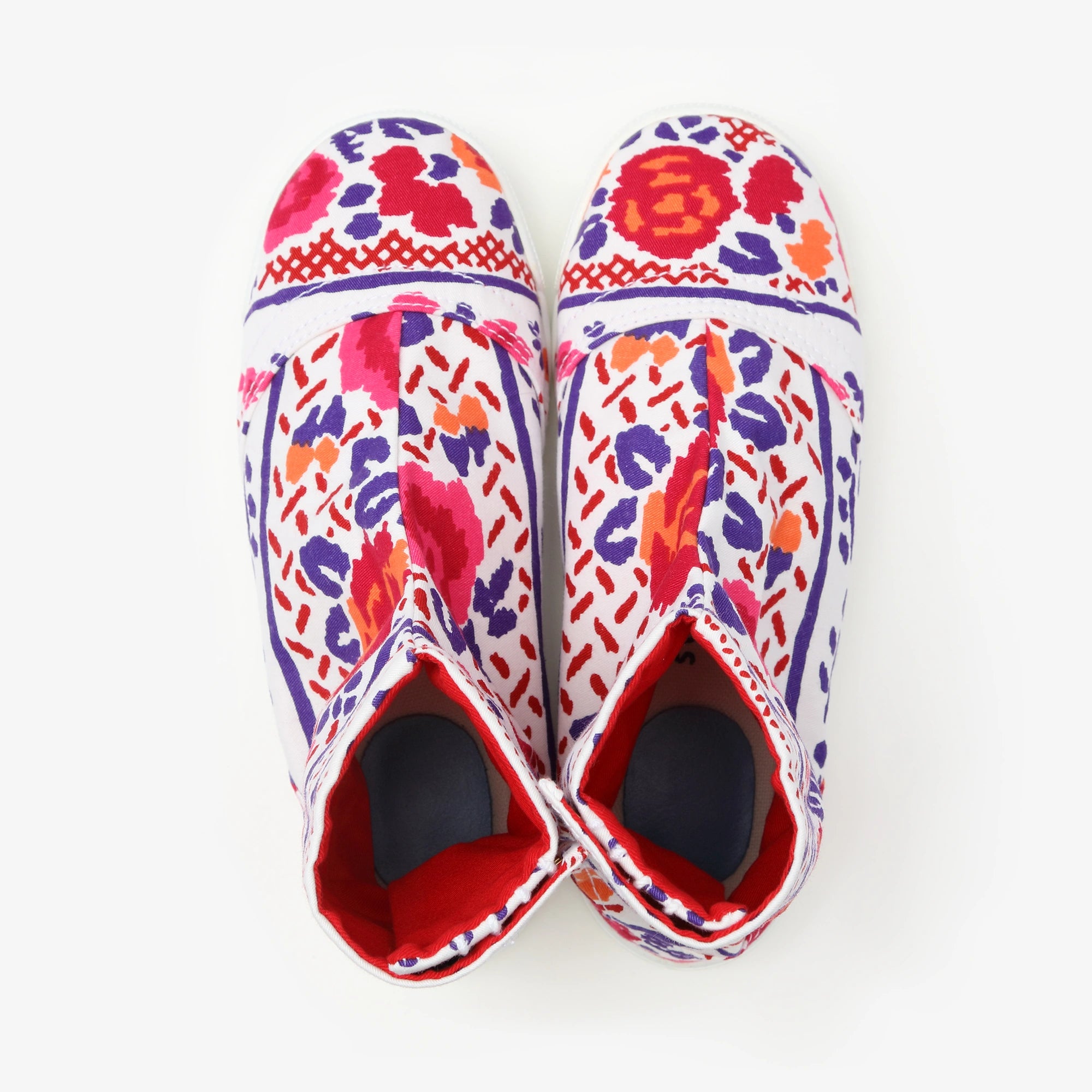 【Online】Marugo Round Toe Tabi Shoes / Eastern Europe