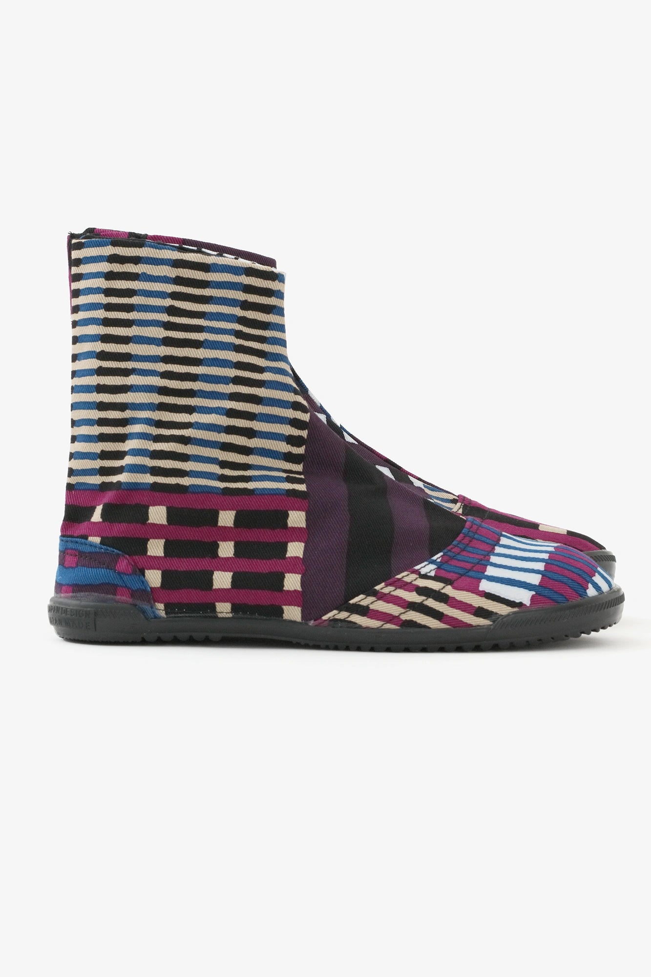 Marugo Round Toe Tabi Shoes / Skyscraper