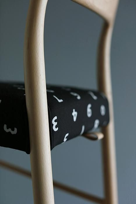 【1-3개월 후 발송】SOU・SOU× Coccole Tino 카운터 의자 /SO-SU-U 검은색