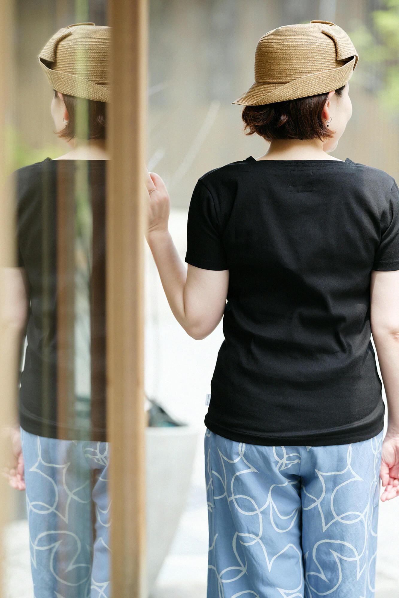 Chizimi Cotton 40/40 Short-sleeved Square Neck Shirt / Black