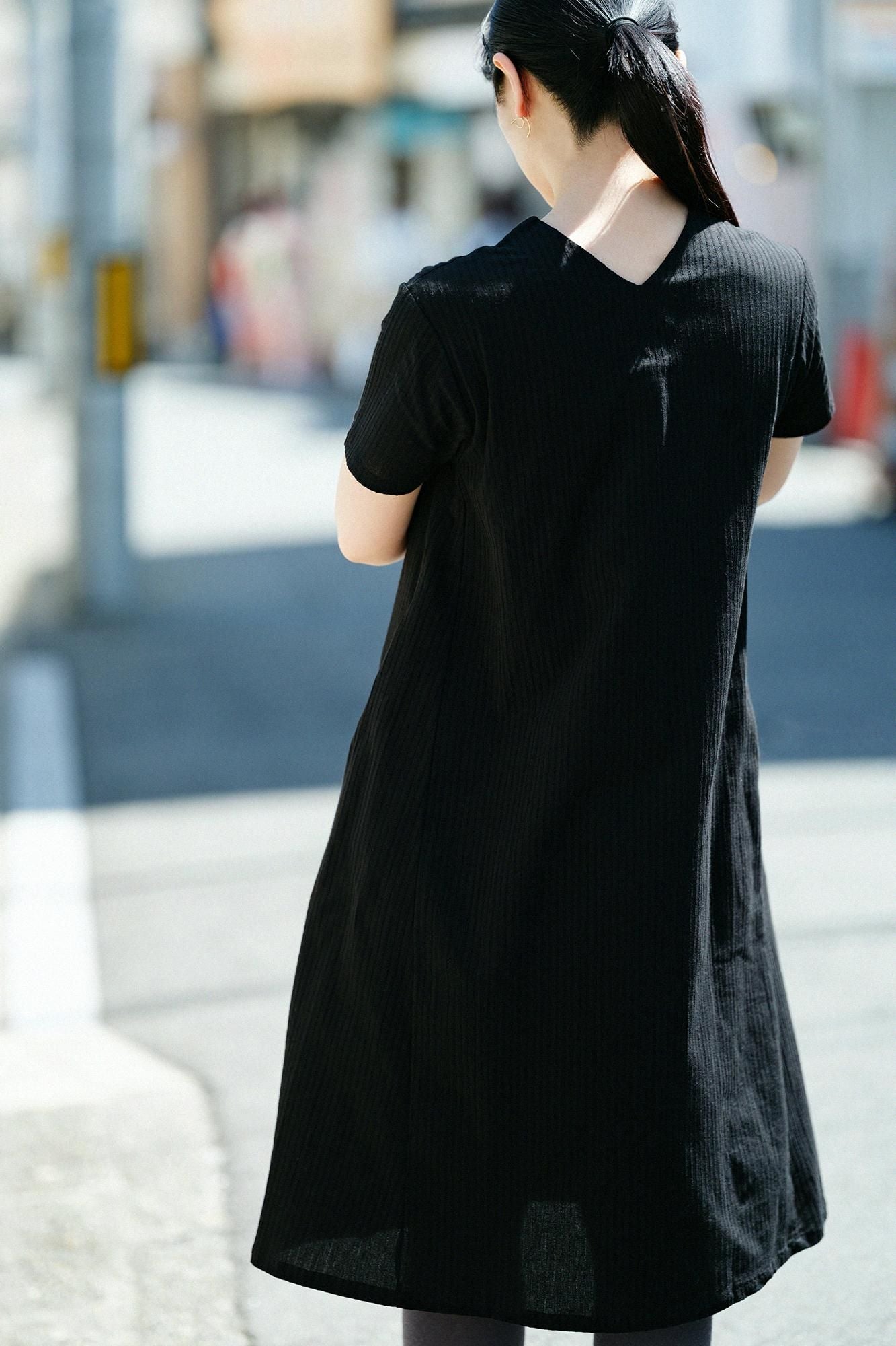 Chizimi Cotton 40/20 Akiha V-neck Short Sleeve Dress / Black