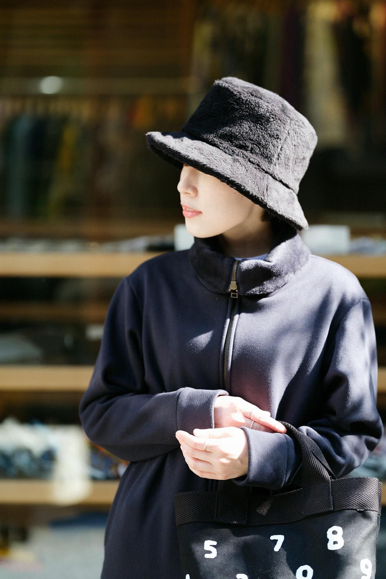 Blouson col montant en maille boa au dos/marine foncé x SO-SU-U▲