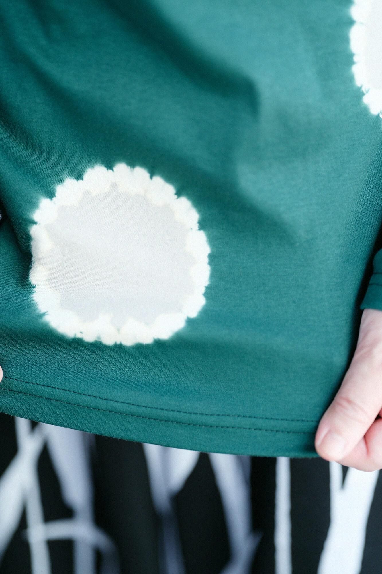 Kinkiyo Shibori Doppelseitige Ausgabe (Ryomen Ami) Kragenwickel Jiban / Großer Polka Dot (Mizutama Dai) Chitose Midori (Senzai Midori) x Seidenratte (Kinunezu)