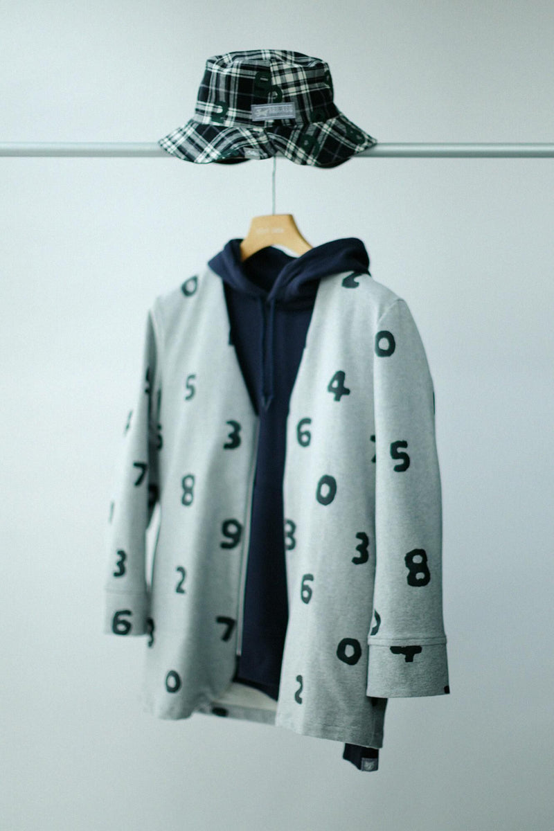 SO-SU-U スウェットパーカー