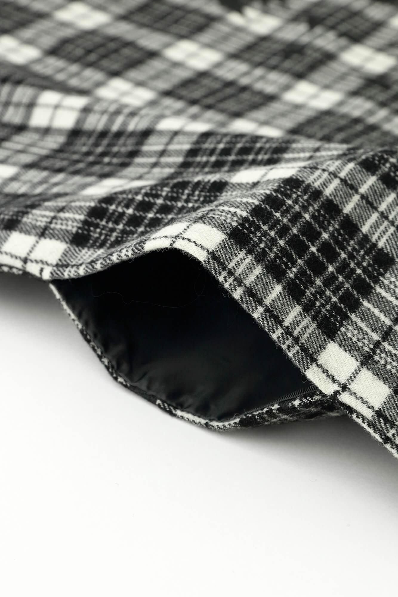 [En ligne seulement] Treillis peigné (Somou Koushiori) Robe carrée (Shikakui) Ligne d'épaule (Katasen) / Marge facile à vivre (Yohaku)