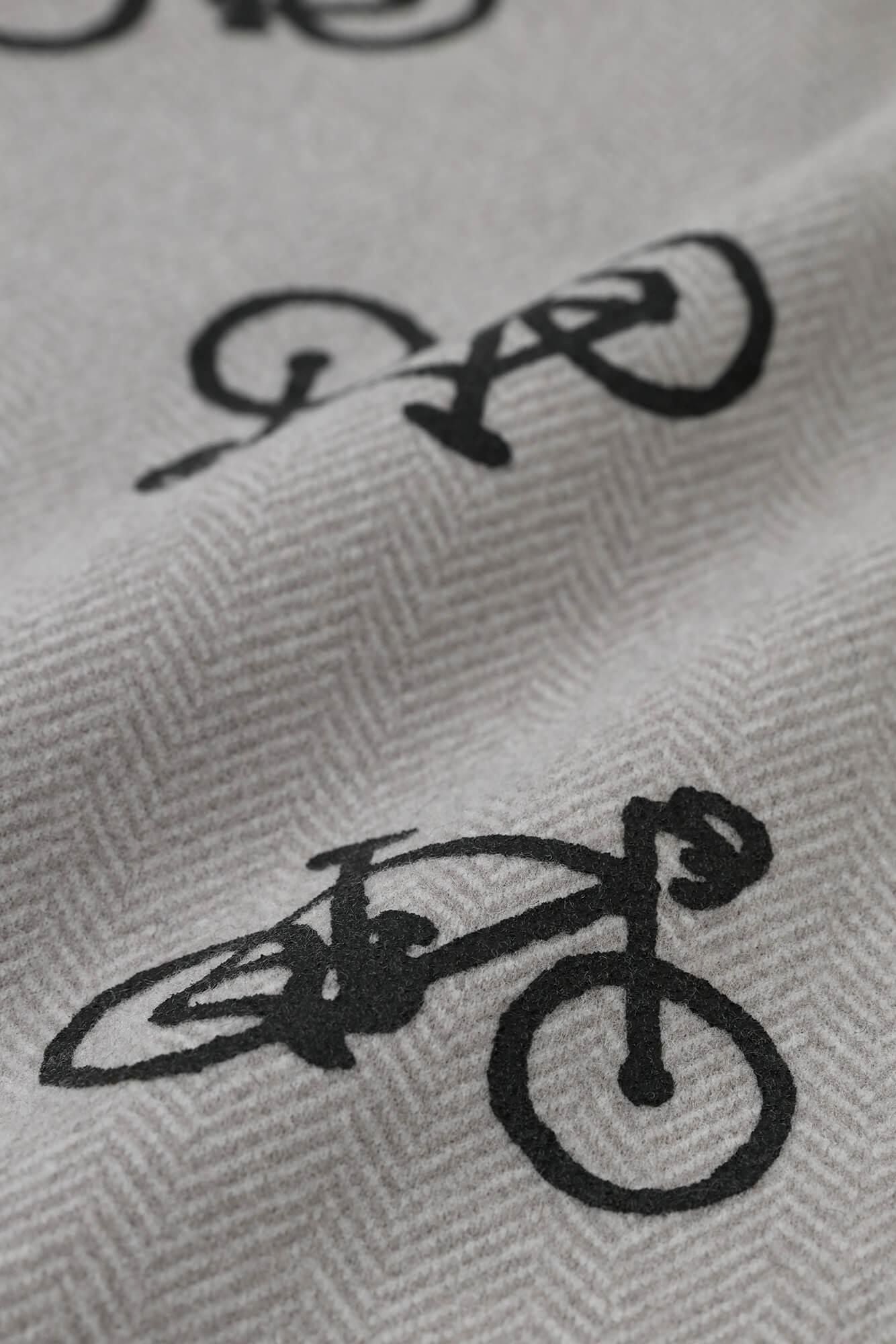 [Nur im Internet verfügbar] Herringbone Jaquart Knit BIKE Poncho/Charin Charin Here and There (Yohaku) Silver Rat (Ginnezu)