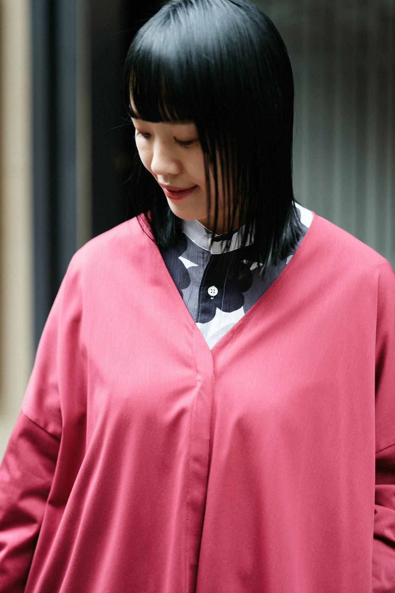 Cardigan tunique léger col V en triacétate de coton/couleur rouge rouille