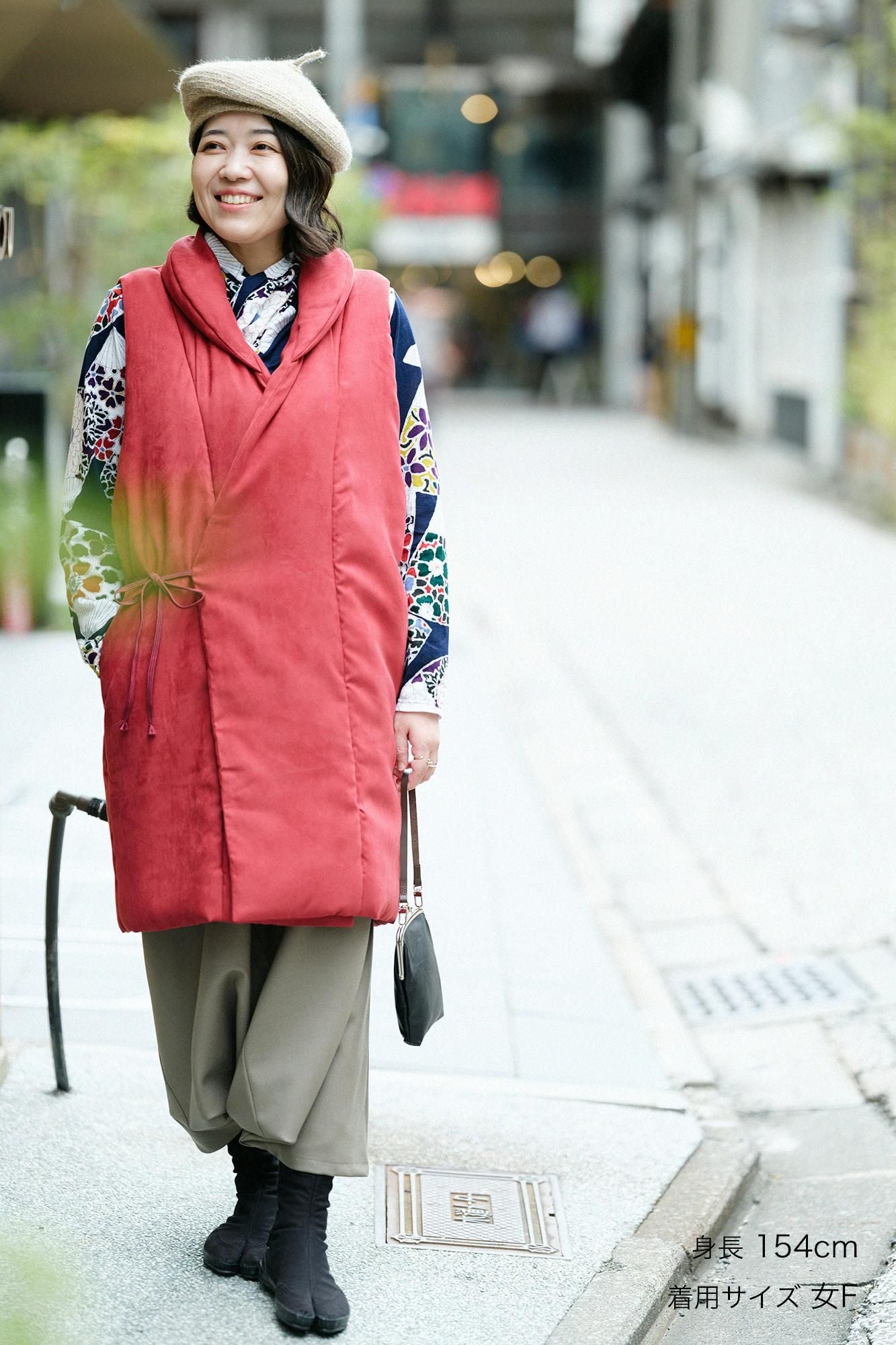 Faux-Nubuk Nagajinbaori (Nagajinbaori) Füllung (Nakawataawase)/Rotbraune Farbe