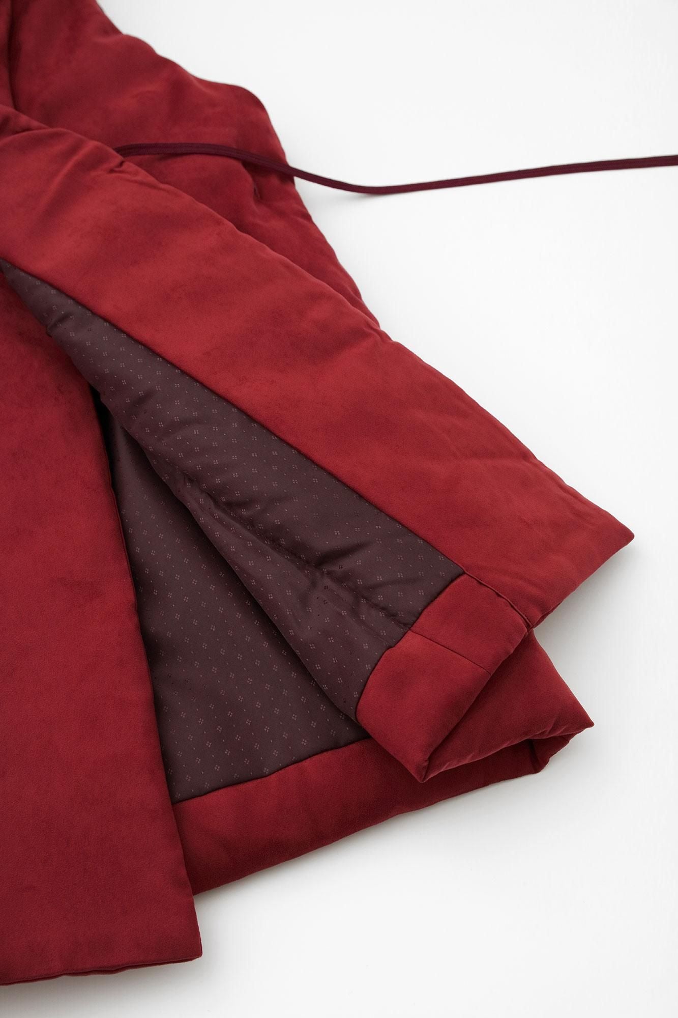 Faux-Nubuk Nagajinbaori (Nagajinbaori) Füllung (Nakawataawase)/Rotbraune Farbe
