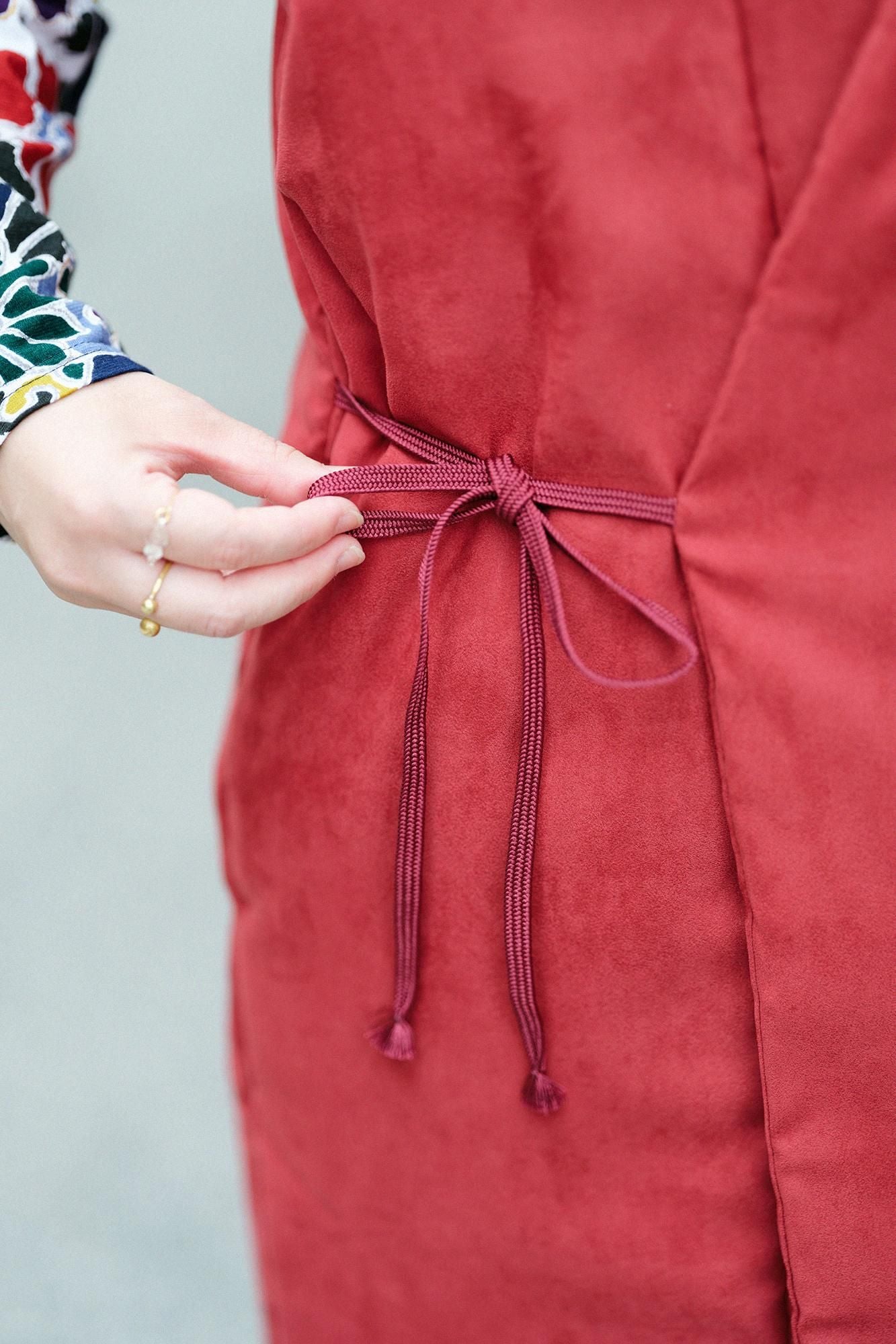 Faux-Nubuk Nagajinbaori (Nagajinbaori) Füllung (Nakawataawase)/Rotbraune Farbe