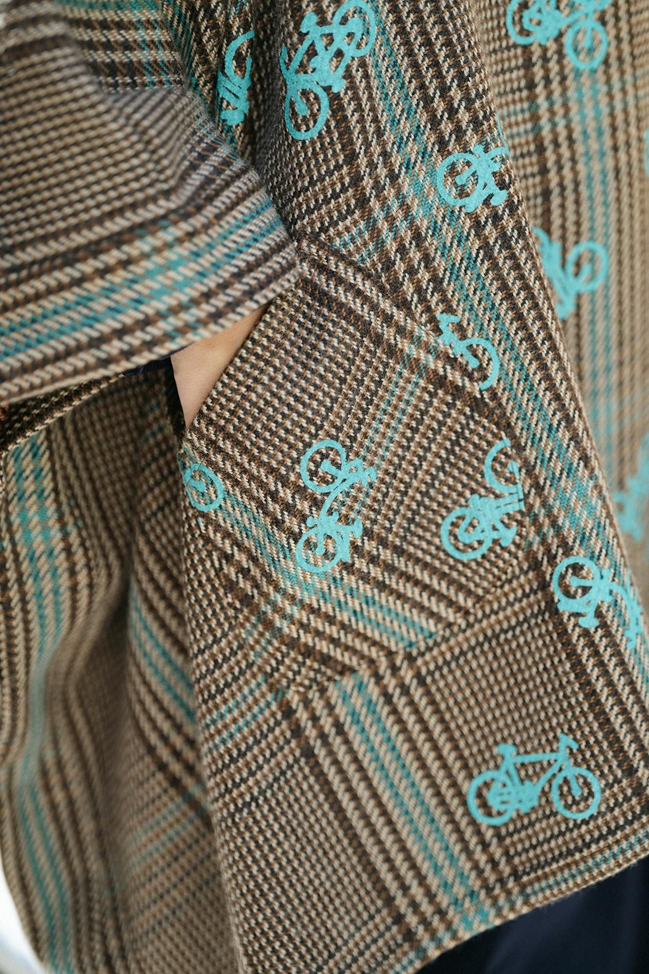 Woll-Tweed-BIKE-Poncho/Ränder hier und da, braun kariert