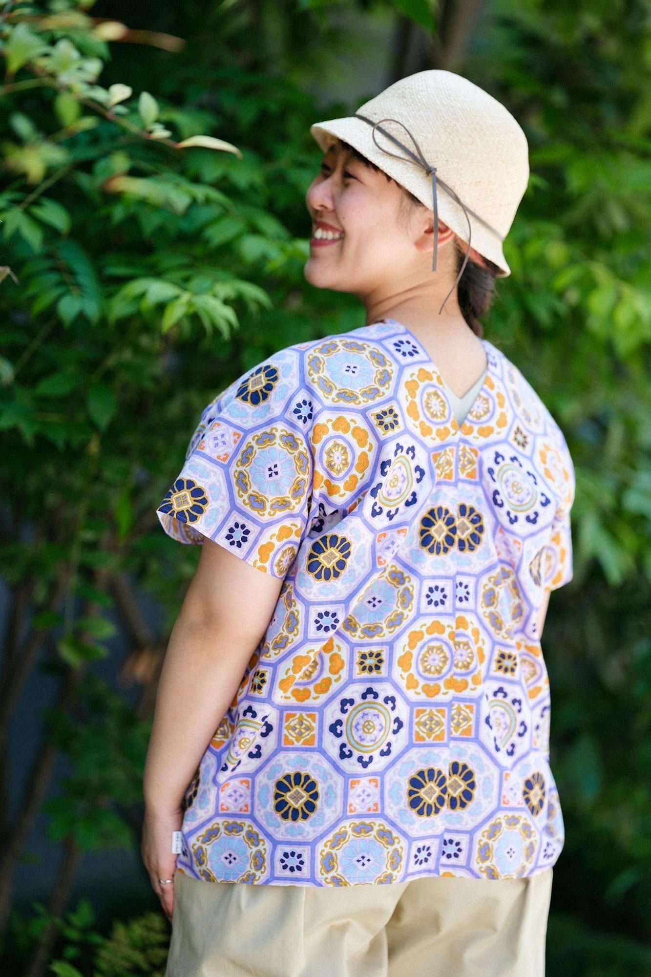 이세모멘 분 사각형옷 후타츠미／카레이 레드 등비병 (Beni Fujiiro)