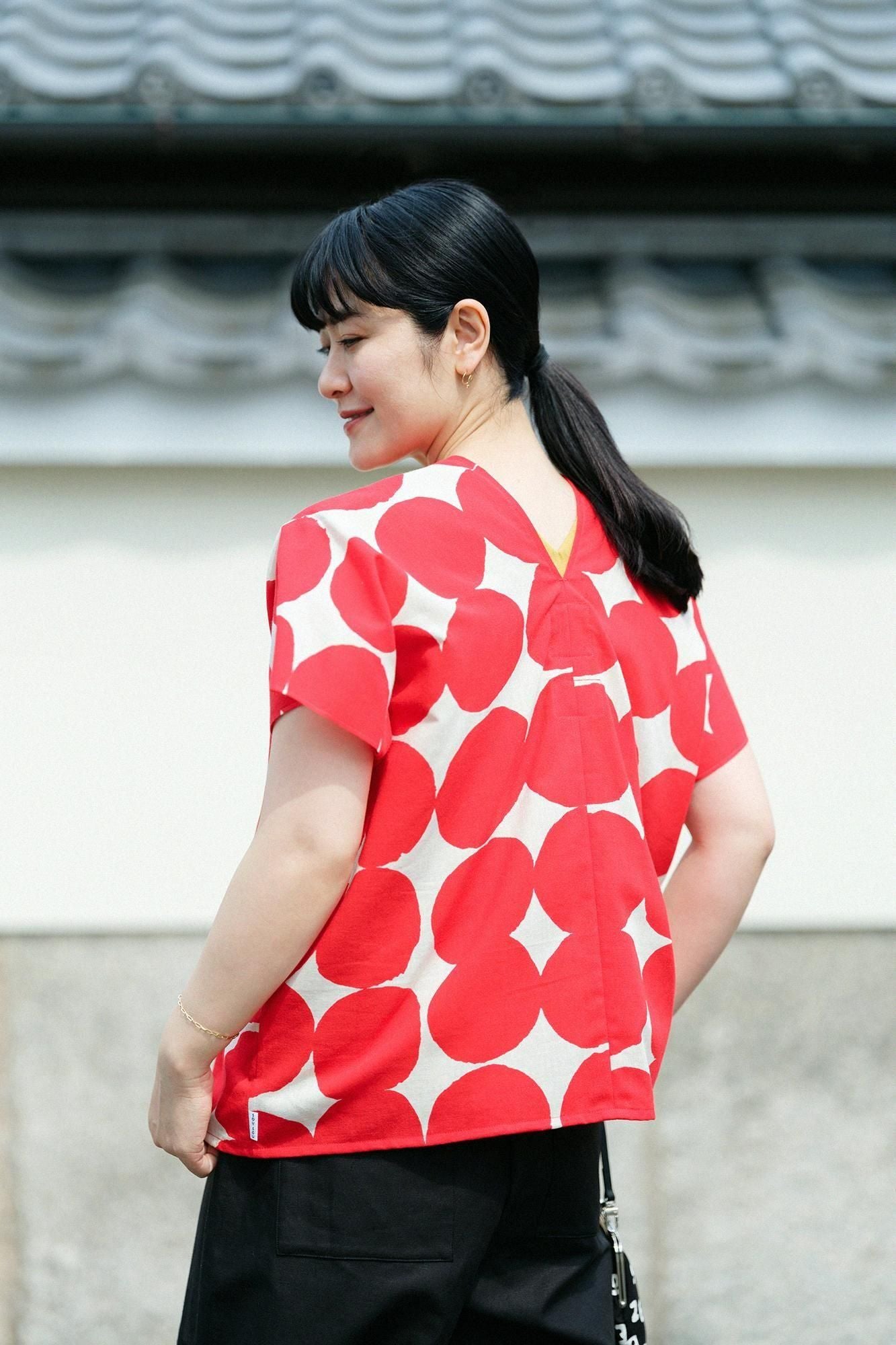 이세모멘 분 사각형옷 후타츠미／오하지키 밀키 흰색 x 깊은 주홍색