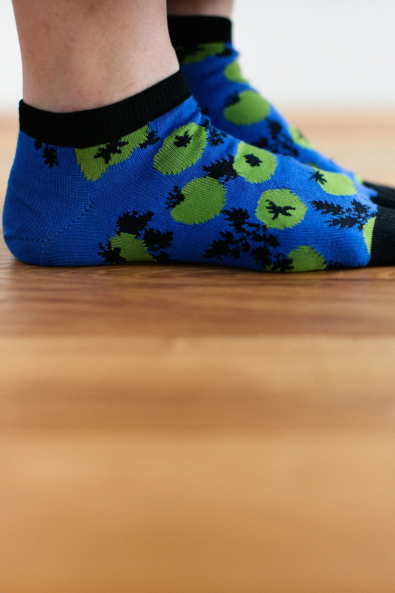 Tabi Socks（Low-cut）／Tomato Black【Men・Women】