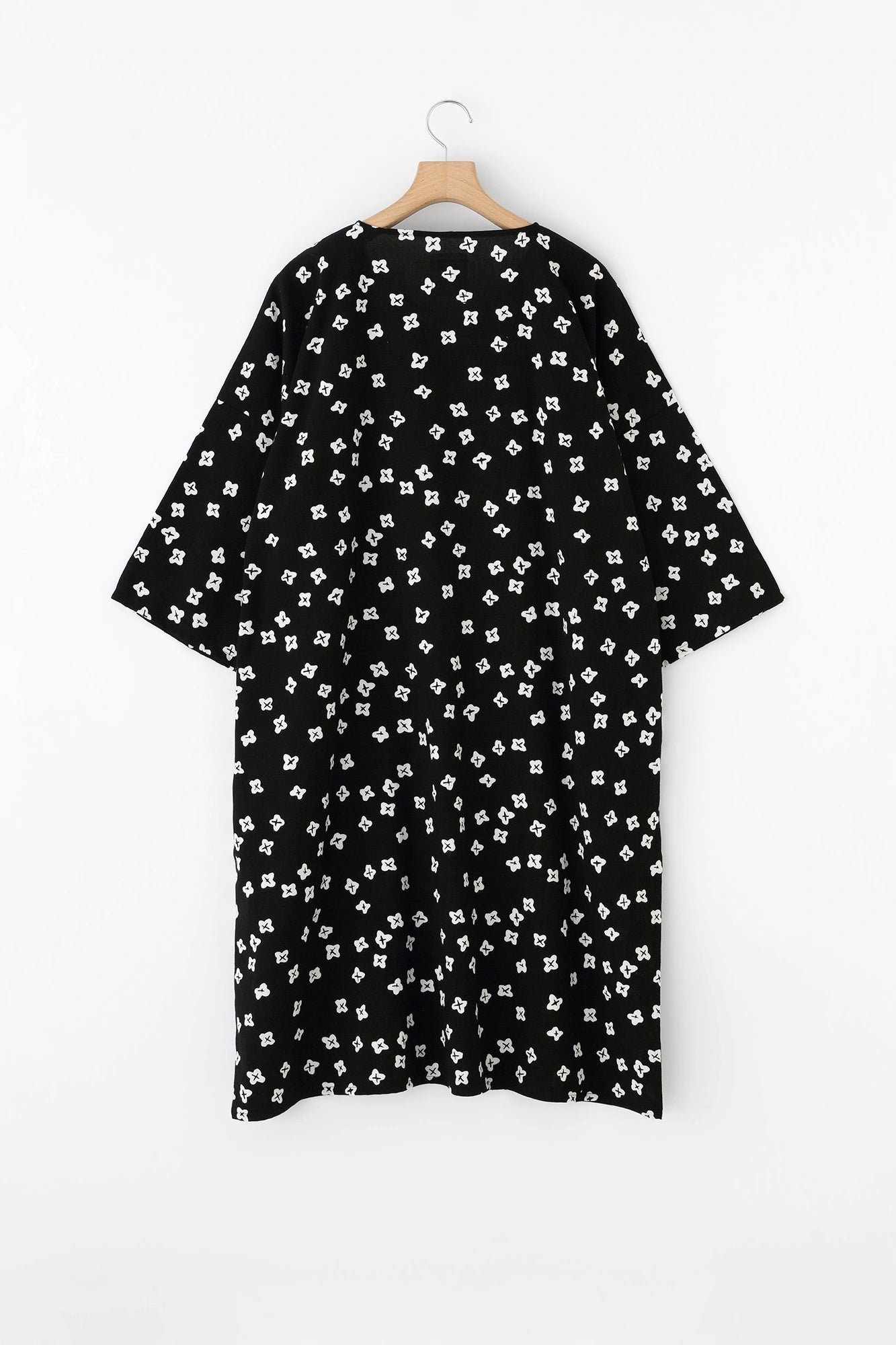 高島縮 20/20 薙刀長方形衣（なぎなたちょうほうけい）／小さな花