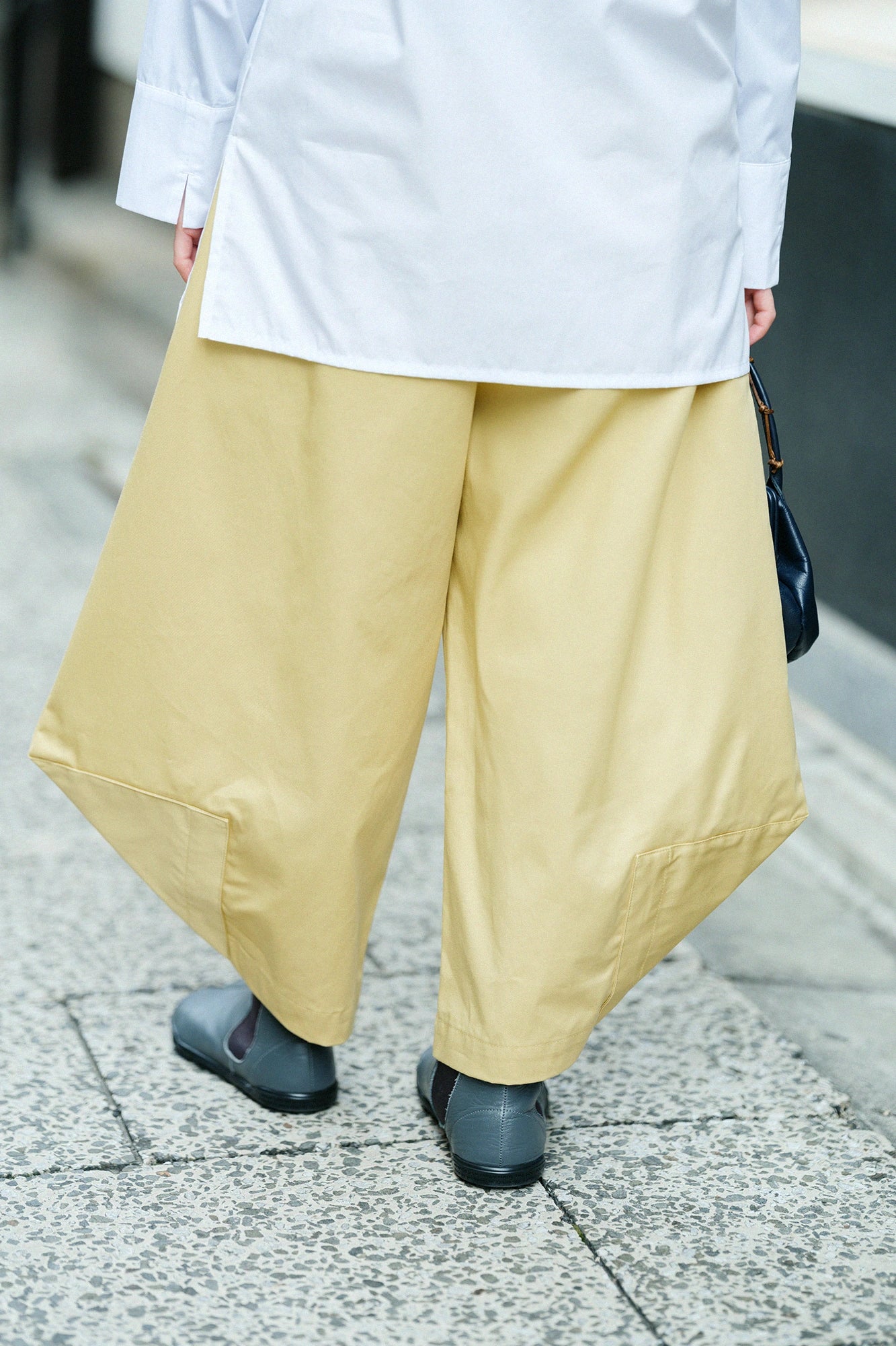 チノクロス 広形（ひろなり）もんぺ 穏（おだやか）／淡黄（たんこう）