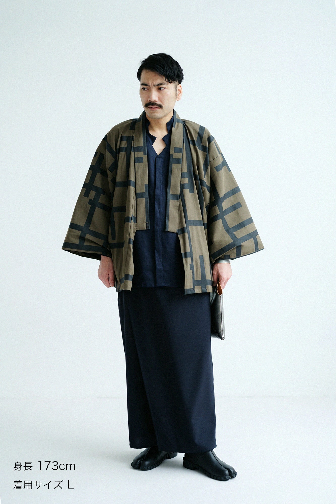 Shin, Menasa, Kakusodefuubi/San, Susutakecha