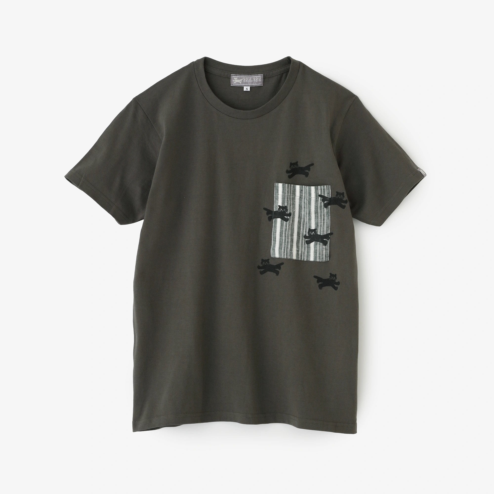 [Expédition prévue vers le 30 juin] T-shirt à poche à manches courtes [5.0]/Charcoal x cat running
