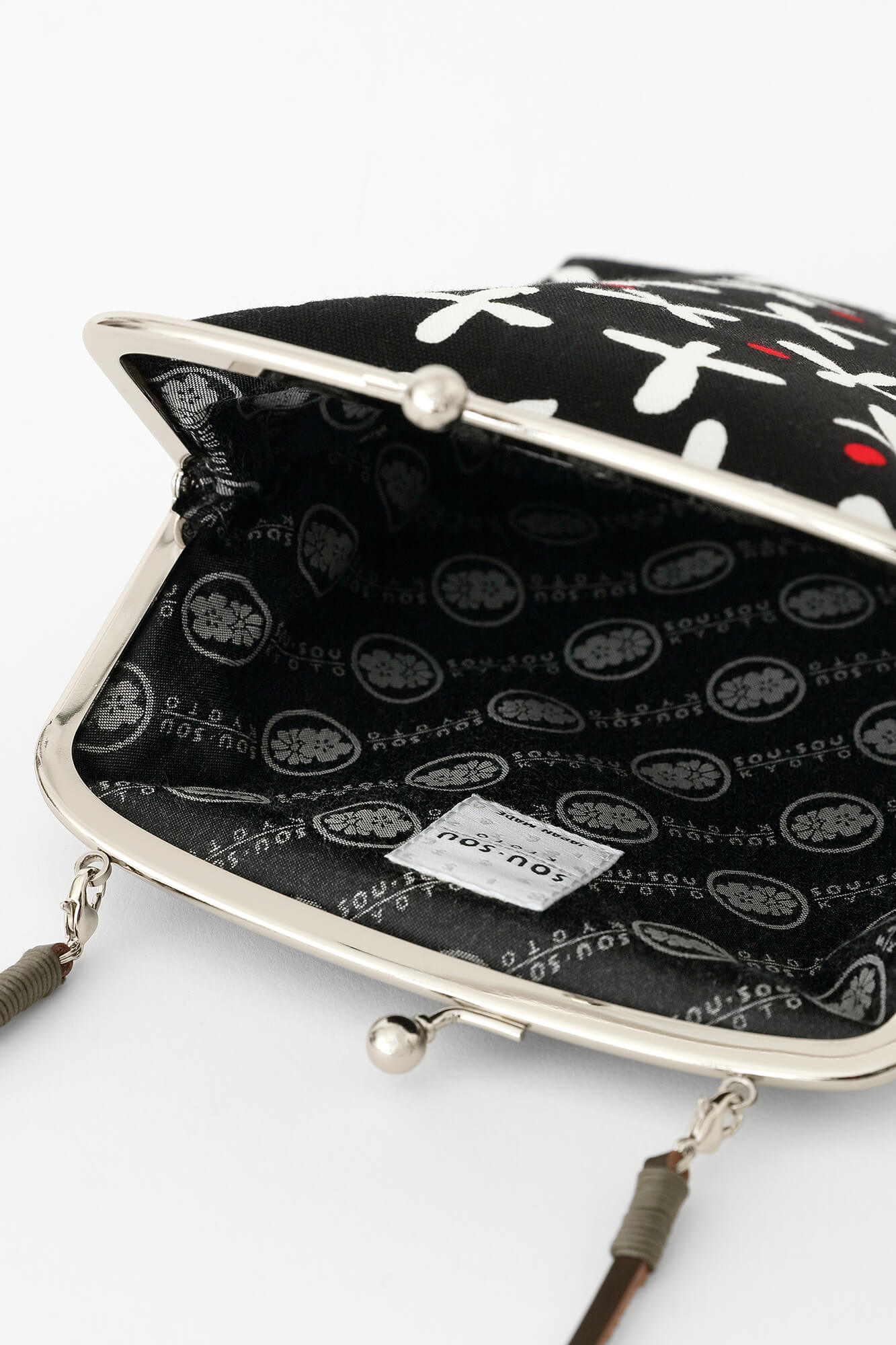 Toile n°12, pochette souple (grande) / Herbe Suzushiro, petite, couleur humide