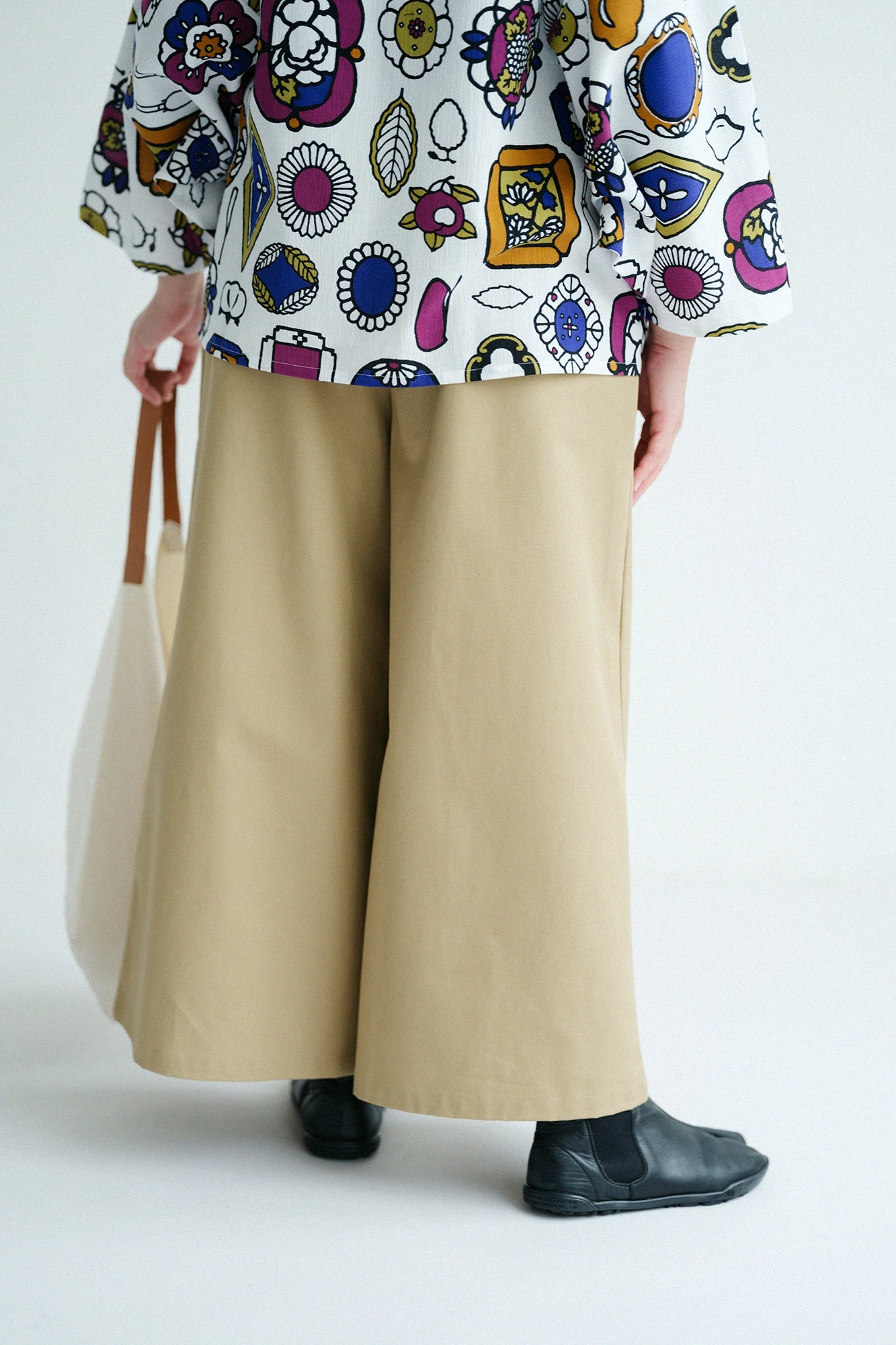 11号帆布 広形（ひろなり）もんぺ／木蘭色（もくらんじき）