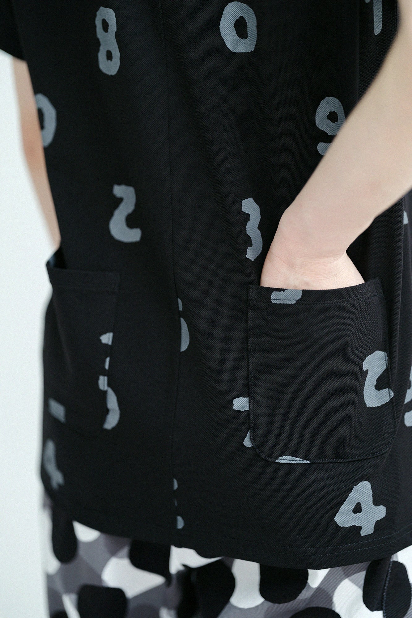 C/CM(R) Kanoko Seed Stitch Die-cut T-shirt / SO-SU-U Up and Downand Blank Black