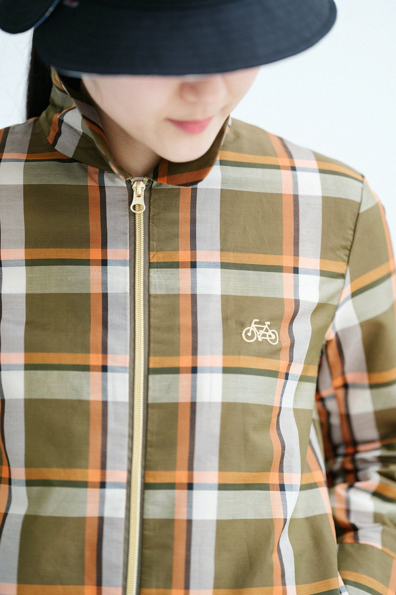 ラミーナイロン 衿付 ZIP UPジャケット／オリーブチェック