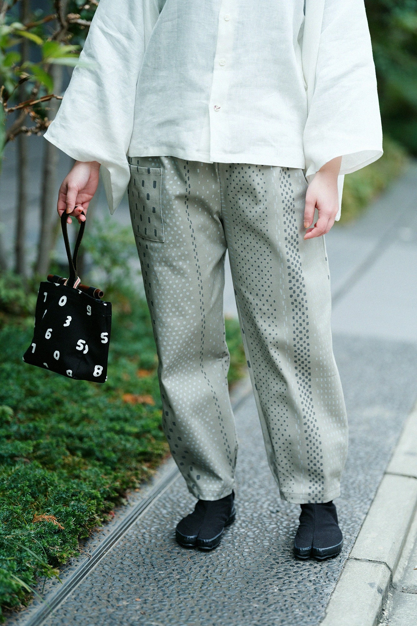 신 도비오리 히다 몸뻬／아라레지마 회색(아쿠이로) 