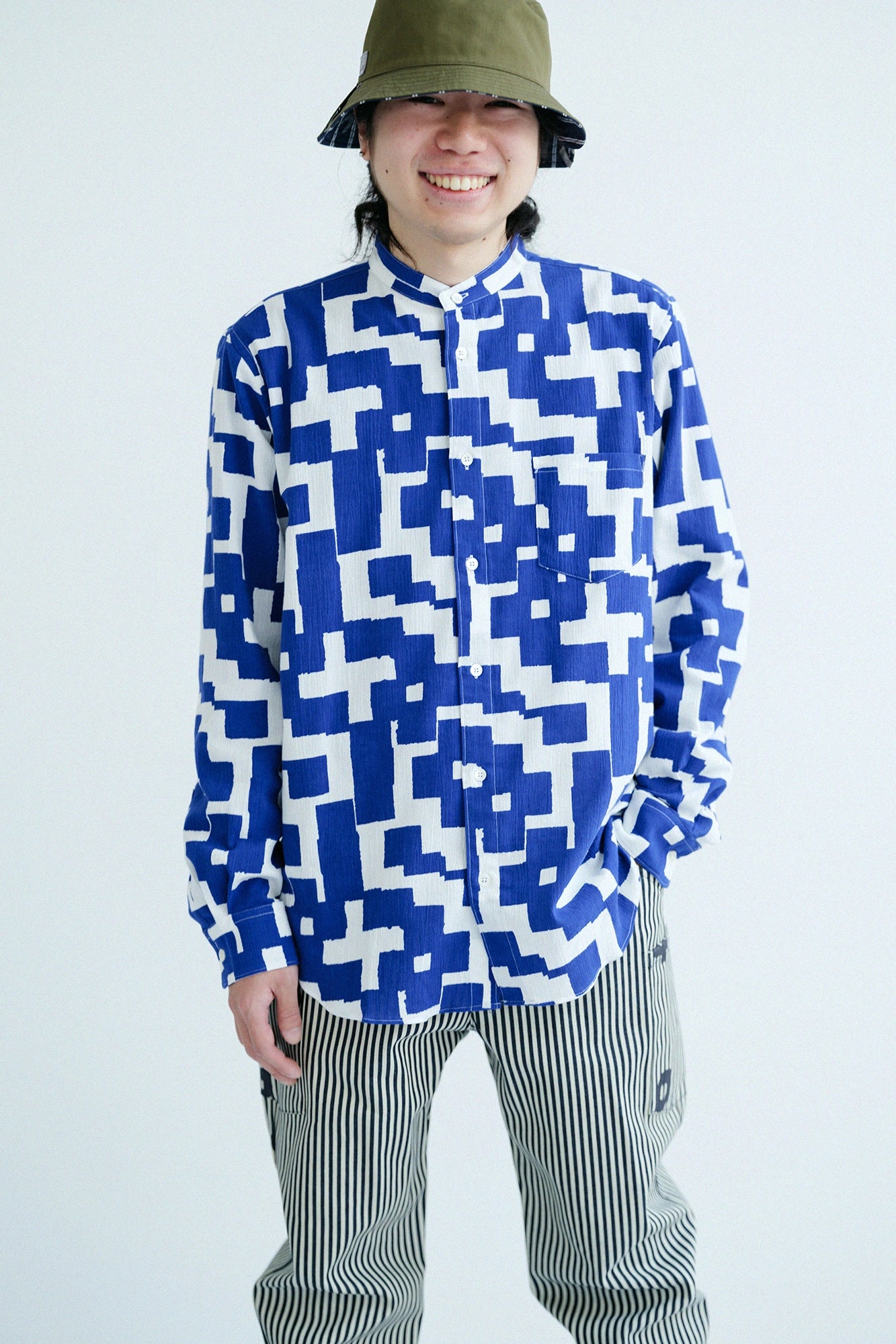 高島縮 20/20 スタンドカラーシャツ／いくばく模様（もよう）