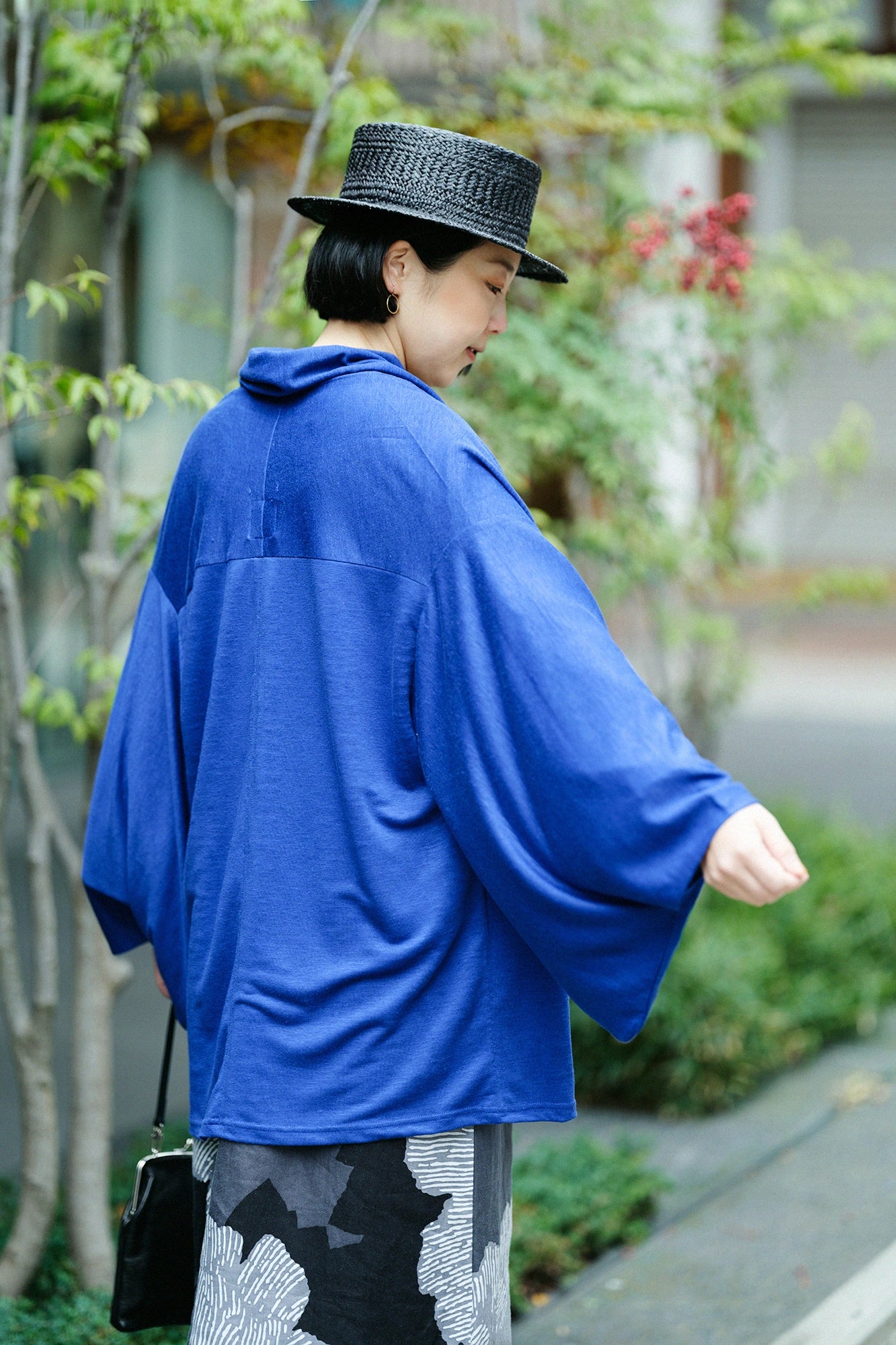 【4월 21일경 발송 예정】마 코소데사야／瑠璃色（루리이로）