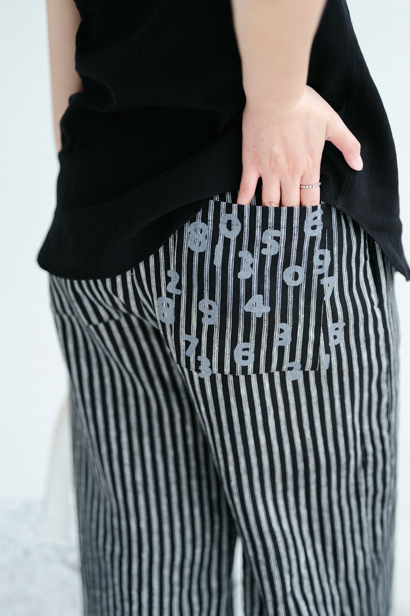 Linen Multi-stripe Wide Pants／Black