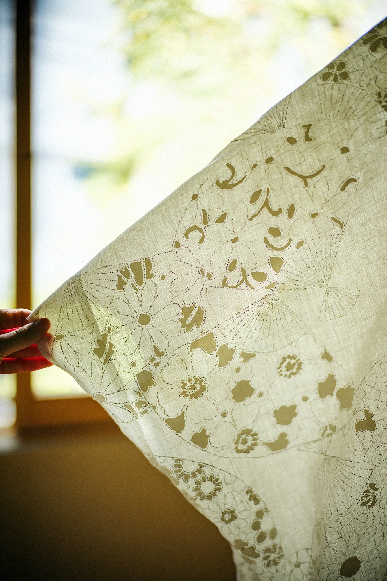 麻 きさらぎ／扇（おうぎ）と余白（よはく） つくも