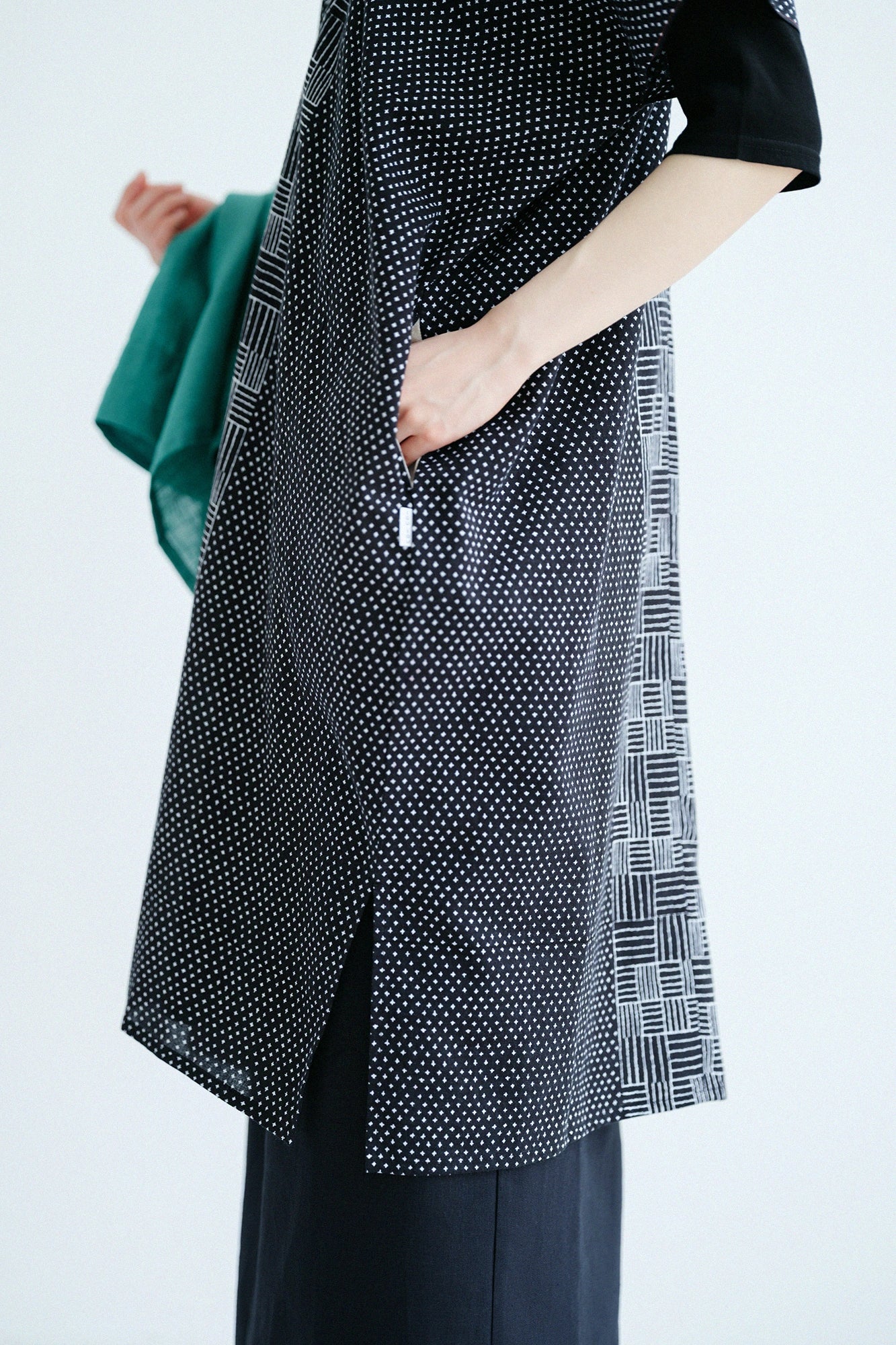 [Expédition prévue vers le 23 juin] Coton Ise, motif, robe rectangulaire, costume futatsumi/noir