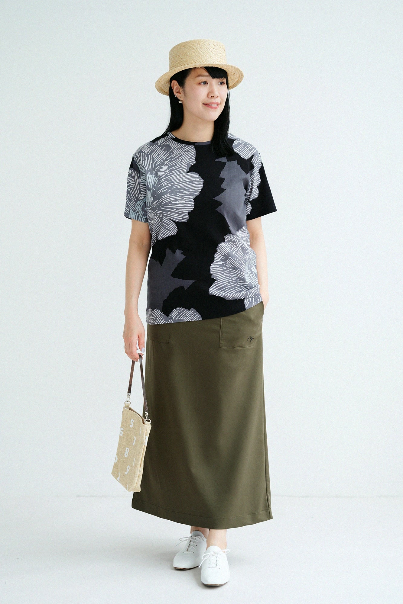 'Height:'161 cm,'WearsTaille : »Women M

