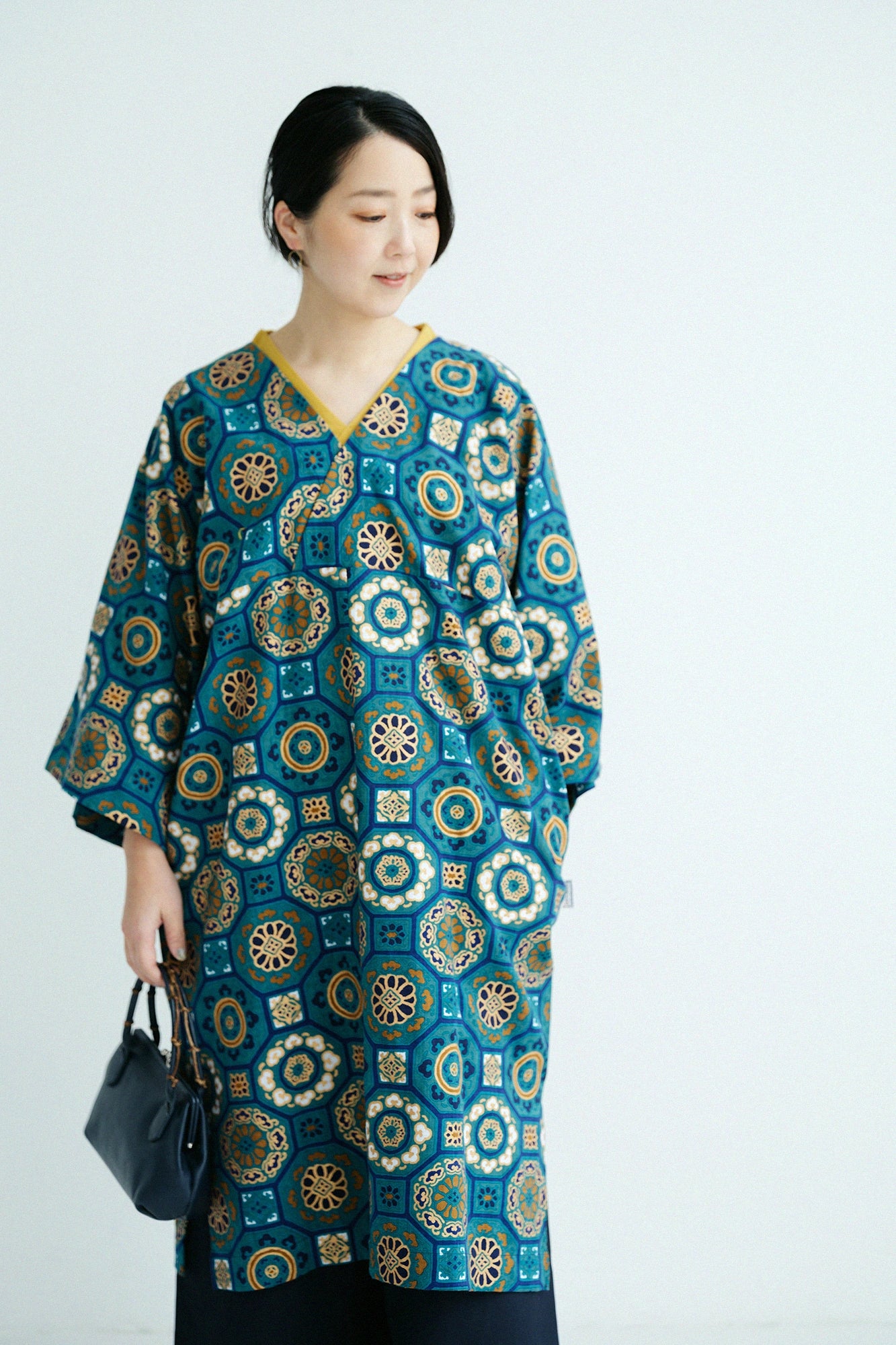 伊勢木綿 文（ぶん） 大帷（おおかたびら）／華麗（かれい ） 緑玉色（りょくぎょくいろ）