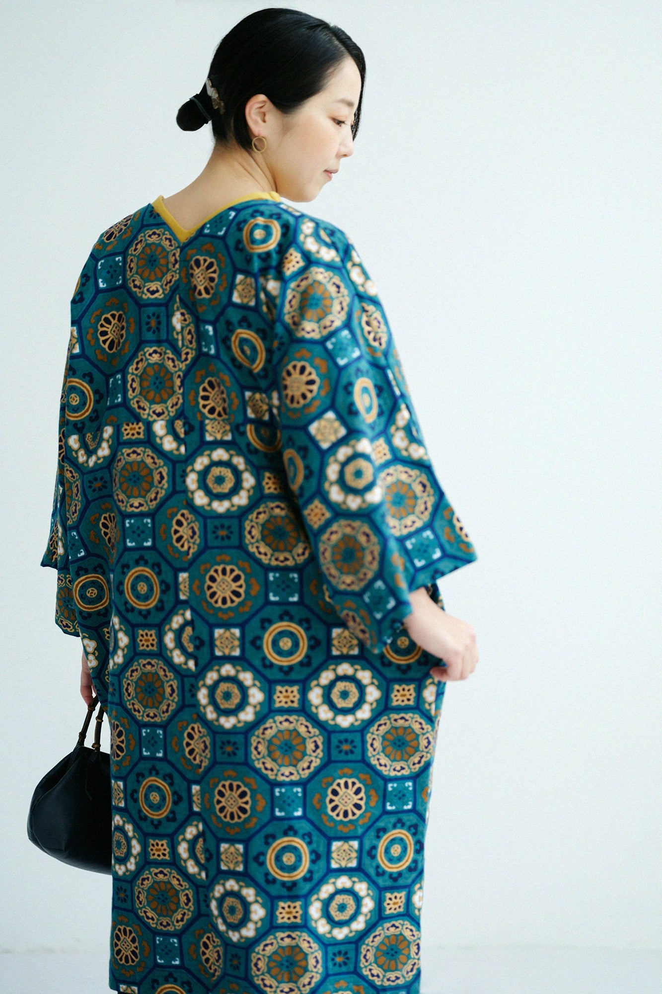 伊勢木綿 文（ぶん） 大帷（おおかたびら）／華麗（かれい ） 緑玉色（りょくぎょくいろ）