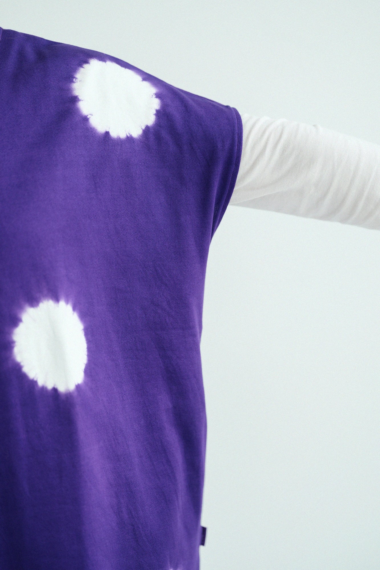 Kiyose-Shibori Feinwoll (Sazare-Urake) Langform-Kleid (Chouhoukei) Schulterlinie (Katasen)/Große Mizutama (Mizutama Dai) Tiefviolett (Kokimurasaki) × Tsukumo 