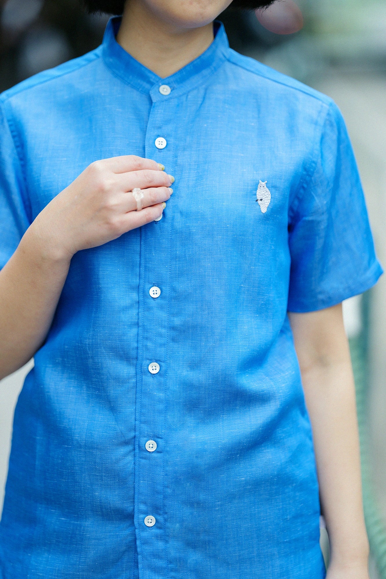 Kurzarmhemd mit Stehkragen aus Chambray-Gewebe/Himmelblau