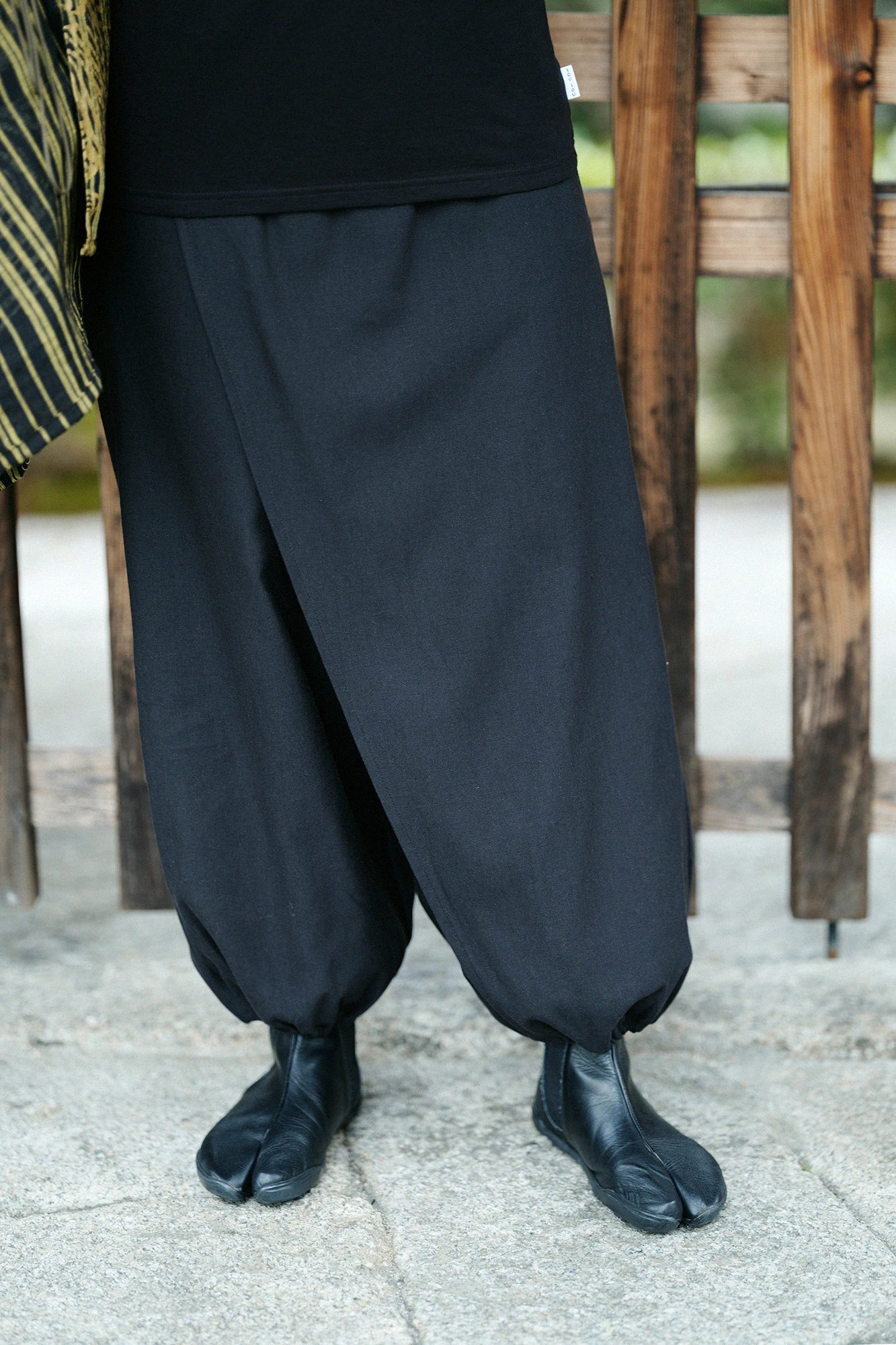 코튼 린넨 아야오리 타카미칸이시타／검은색 