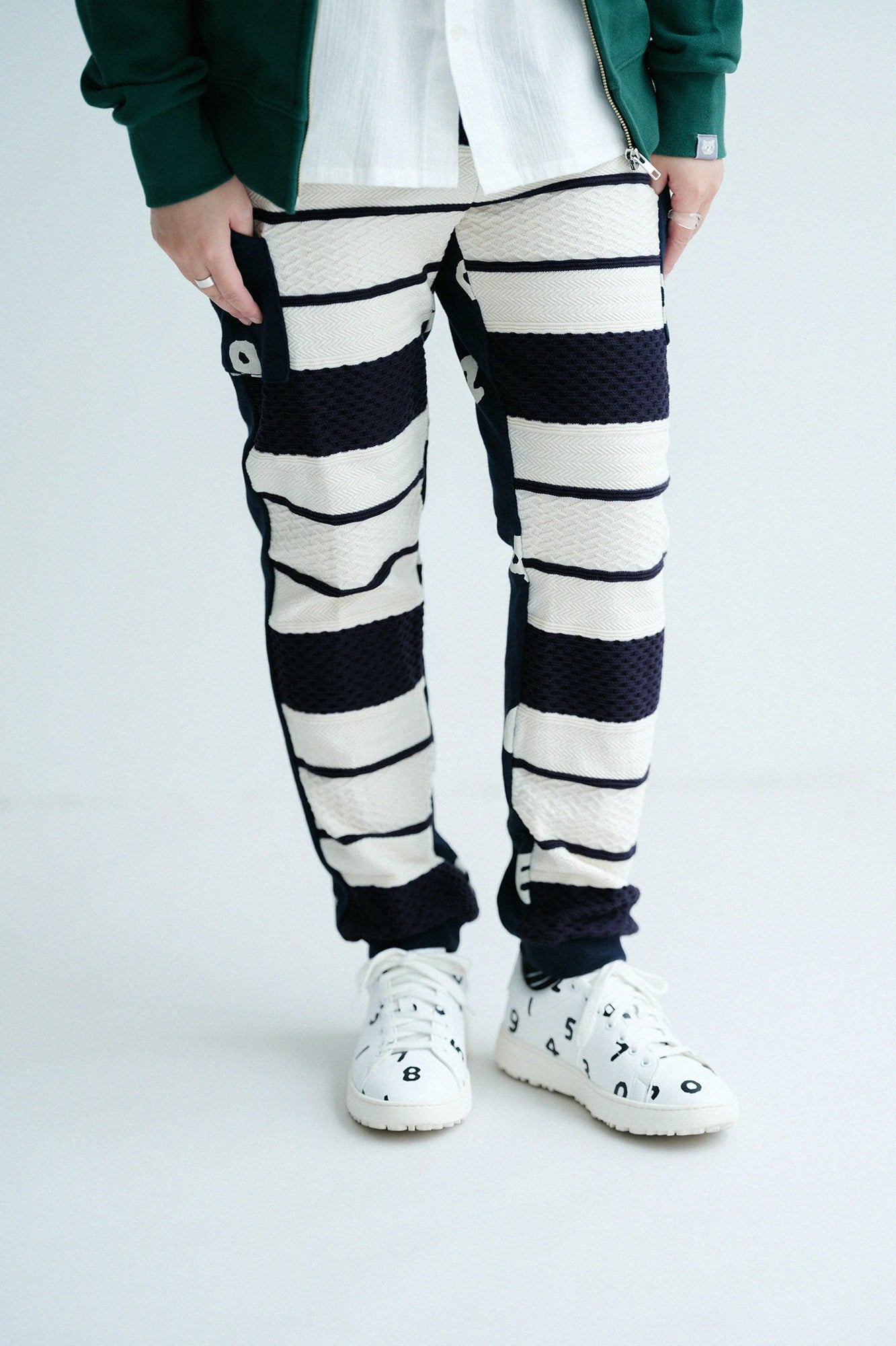 ケーブルジャカード×裏毛 BIKEパンツ／エクリュ ネイビーボーダー×SO-SU-U