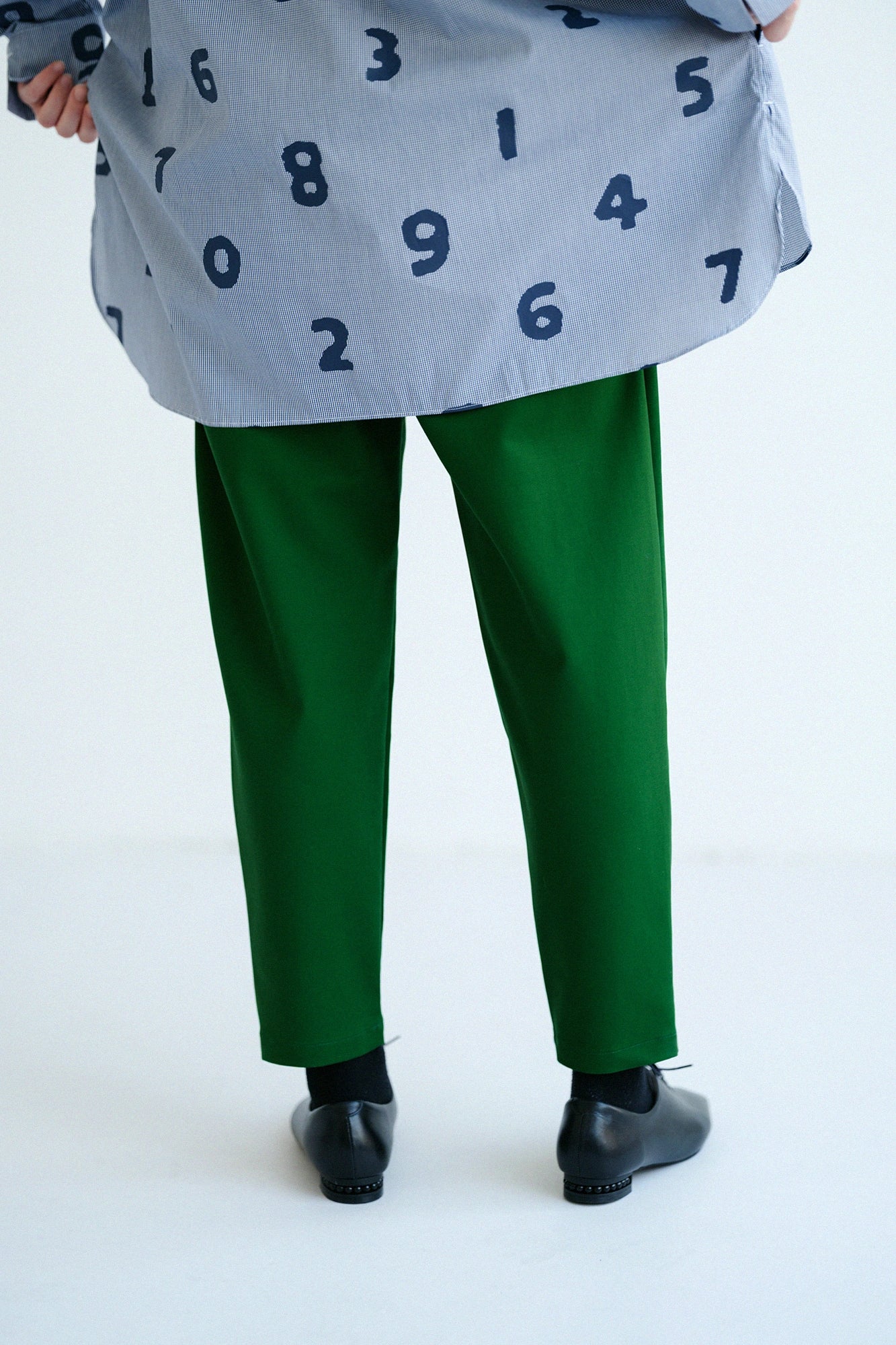 ダブルクロスストレッチ イージーテーパードパンツ／グリーン