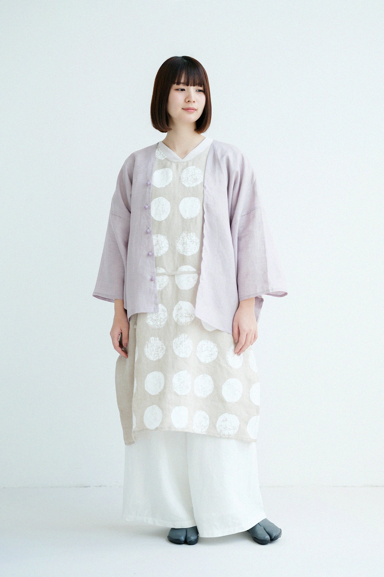 麻 長方形衣（ちょうほうけい）／いもばんと余白（よはく） 亜麻色（あまいろ）