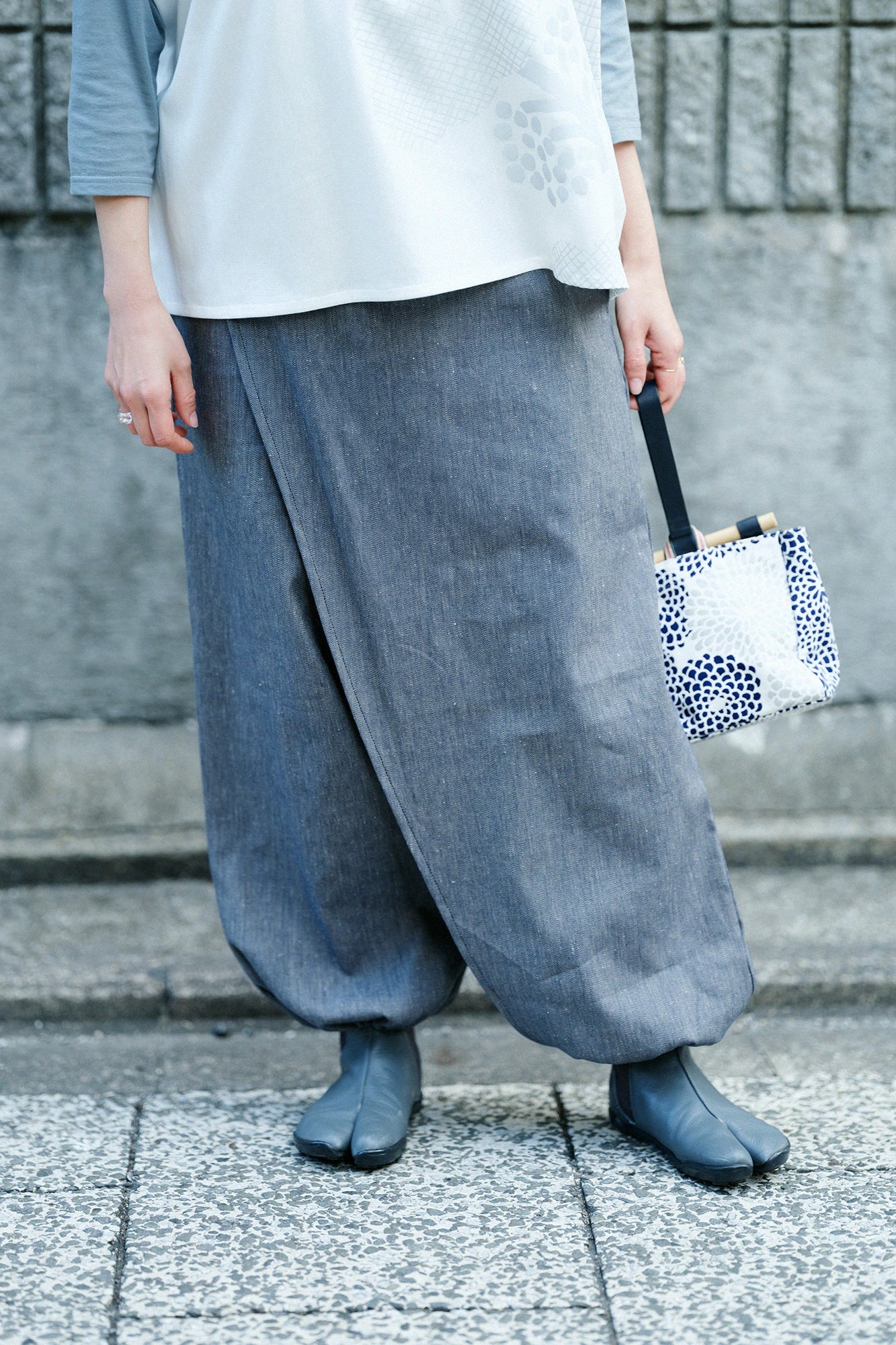 綿麻 綾織（あやおり） 手柄寛衣下（たかみかんいした）／杢紺（もくこん）