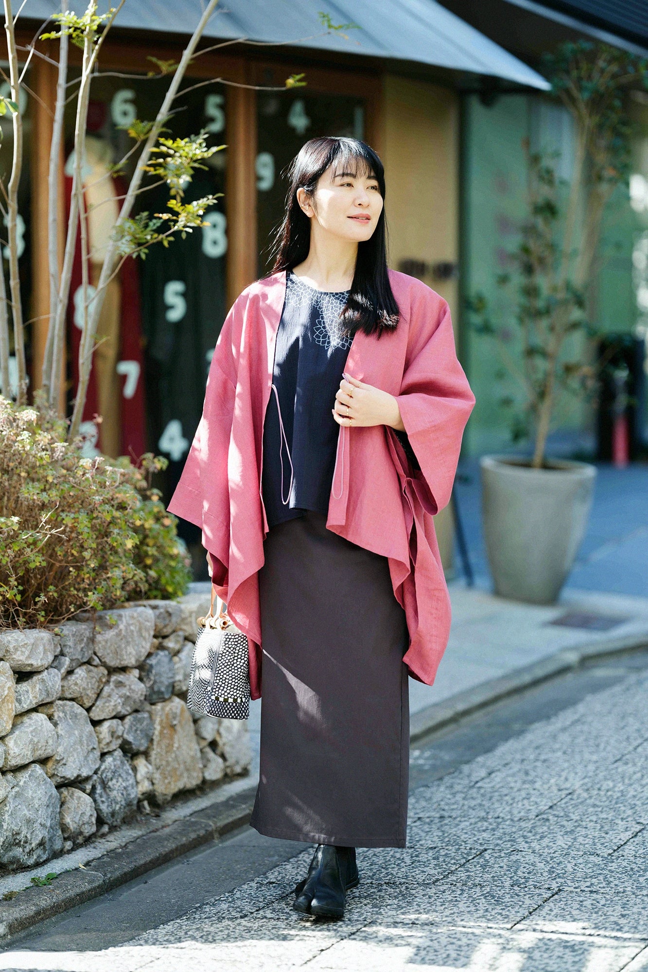 C/CM(R) 나기나타 사각형옷／구름사이에 국화와 여백 신콘코우시(しんこんこうし) 