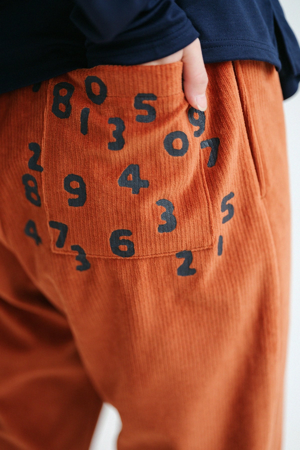 【Ships ard. 10/6】8WALE Knit Corduroy Easy Tapered Pants／Burnt Sienna